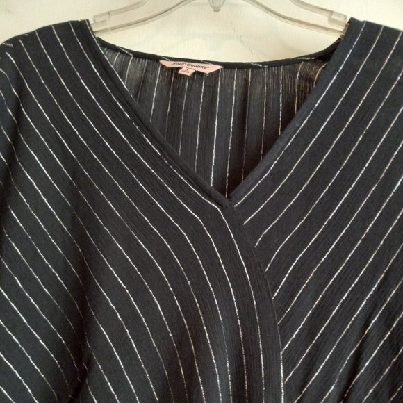 Black Metallic Striped Surplice Blouse - Picture 4 of 14